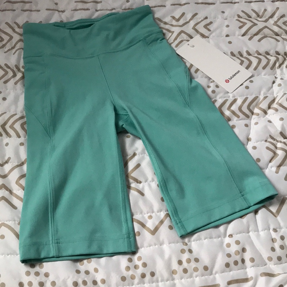 BNWT lululemon biker shorts